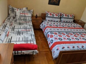 3 bedrooms, iron/ironing board, Internet, bed sheets - Villa Kiko - mountain village (Nizhepole)