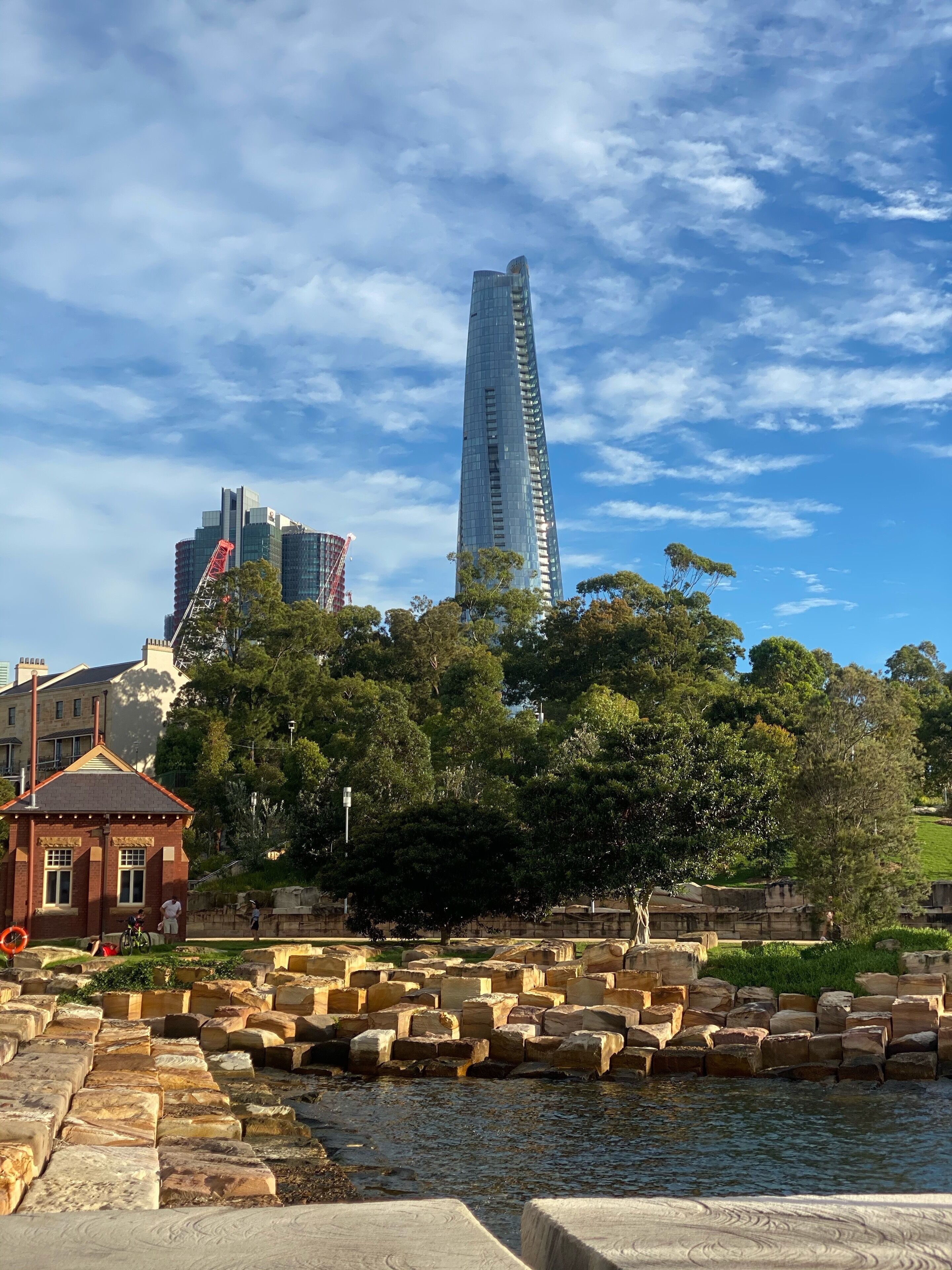 2 BR apartment near the Rocks — image 14