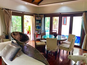 Dining - Kirinakara luxury villa (Tambon Hin Lek Fai)