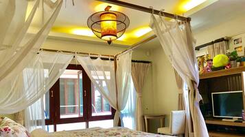 4 chambres, fer et planche à repasser, Wi-Fi, draps fournis