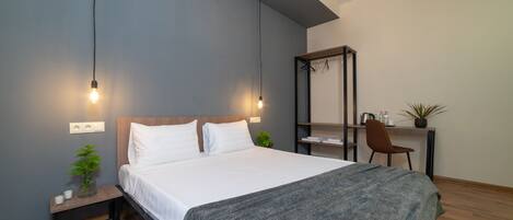 1 bedroom, iron/ironing board, WiFi
