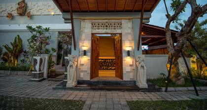 Guest suite at Bisma House, with pool in Legian