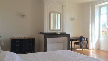 4 chambres, fer et planche Ă repasser, lit parapluie, Wi-Fi gratuit