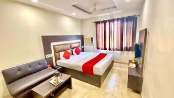 Camera Deluxe | Ferro/asse da stiro, letti aggiuntivi (a pagamento), Wi-Fi gratuito