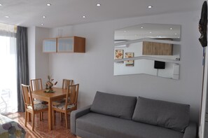 TV - STUDIO SEA VIEW. SEA VIEW (Torremolinos)