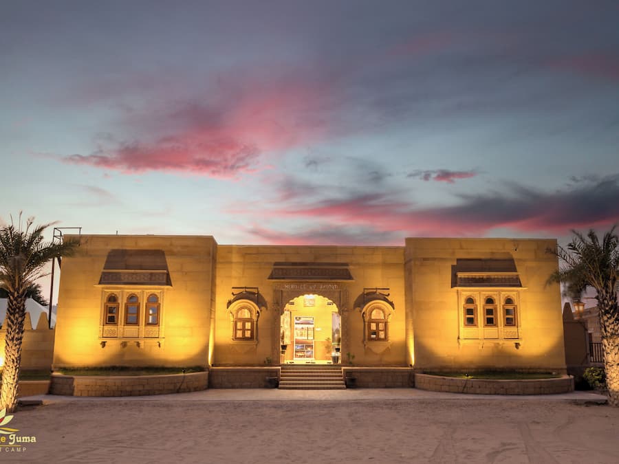 Fachada de la propiedad