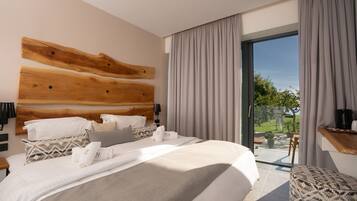 Superior Double or Twin Room | 1 bedroom, premium bedding, pillow-top beds, in-room safe
