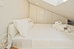 1 chambre, fer et planche Ă repasser, Wi-Fi gratuit, draps fournis