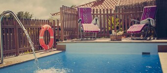 Vivelorural casa Tunte 1, piscina y terraza