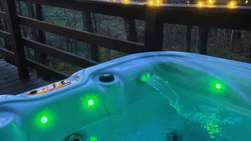 Baignoire à remous extérieure