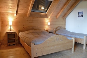 4 Schlafzimmer, Bügeleisen/Bügelbrett, Reisekinderbett, kostenloses WLAN