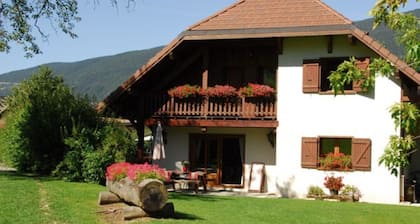 CASA RURAL / PRALETS / 9 PERSONAS