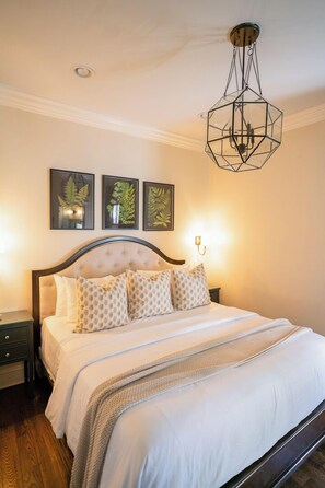 4 chambres, fer et planche à repasser, Wi-Fi, draps fournis
