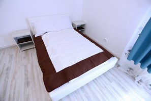 1 camera, ferro/asse da stiro, Wi-Fi