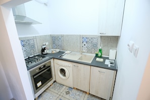 Frigorifero, lavastoviglie, macchina per tè/caffè, tostapane