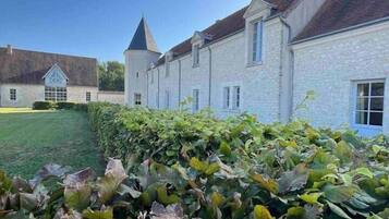 Enceinte de lâhĂ©bergement