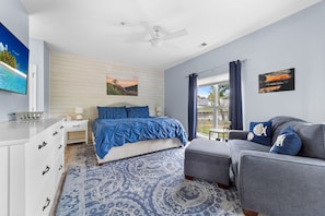 3 bedrooms, iron/ironing board, travel crib, free WiFi