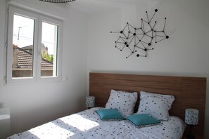 1 chambre, fer et planche à repasser, Wi-Fi, draps fournis