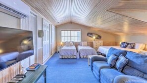 3 bedrooms, desk, iron/ironing board, free WiFi