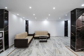 Interior - FAMILY ROOM 4-S G INTERNATIONAL (Patna)