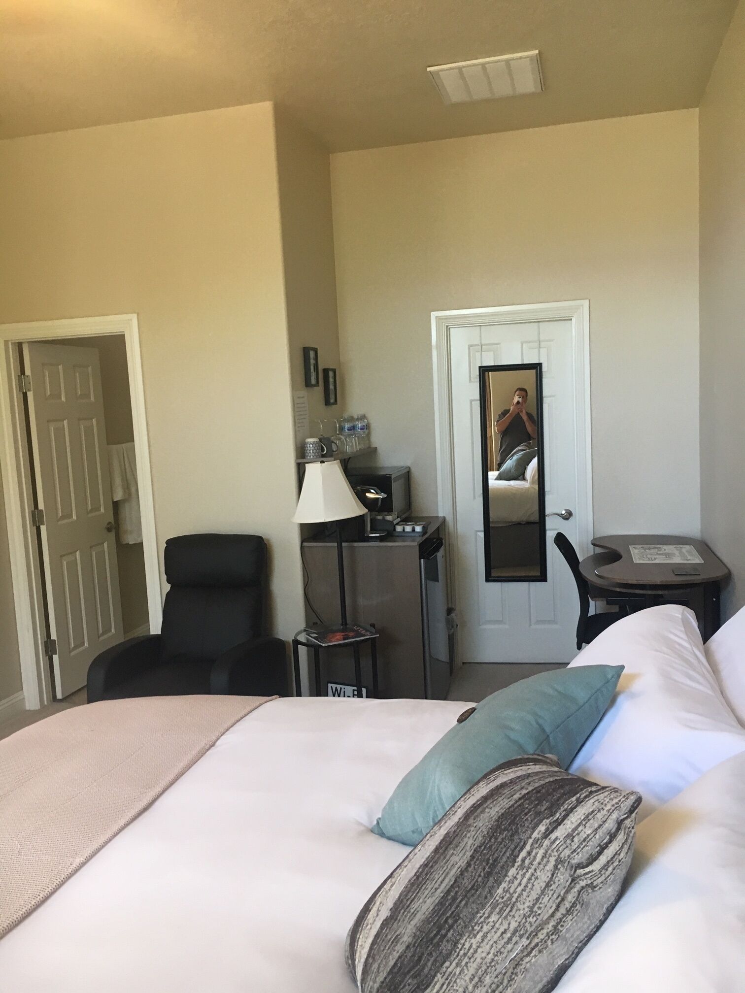 1 bedroom, desk, iron/ironing board, free WiFi