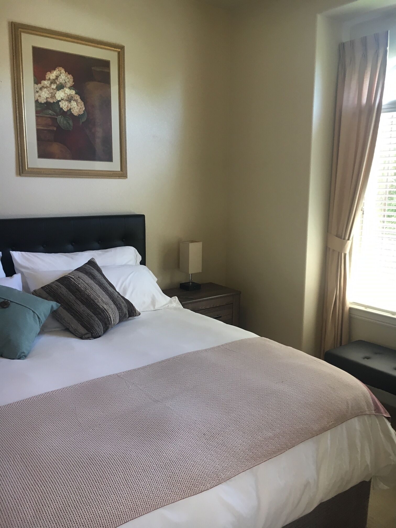 1 bedroom, desk, iron/ironing board, free WiFi