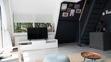 TV, DVD player
