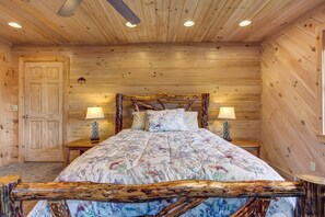 4 bedrooms, iron/ironing board, internet, bed sheets - Pond-front cabin with private hot tub, fireplaces, furnished deck, & game room (Copperhill)