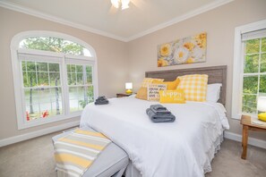 5 habitaciones, caja de seguridad en la habitación y escritorio