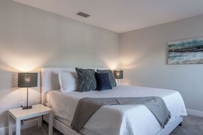 5 Schlafzimmer, Schreibtisch, Reisekinderbett, kostenloses WLAN