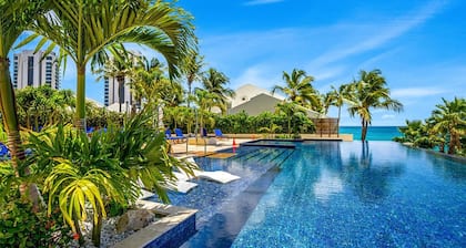 THE PENTHOUSE CLIFF - AccÚs à la plage privée - Activités et vie nocturne à proximité