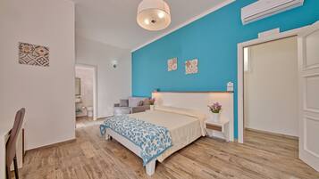 Chambre Triple Standard (Luppia) | Literie de qualité supérieure, surmatelas