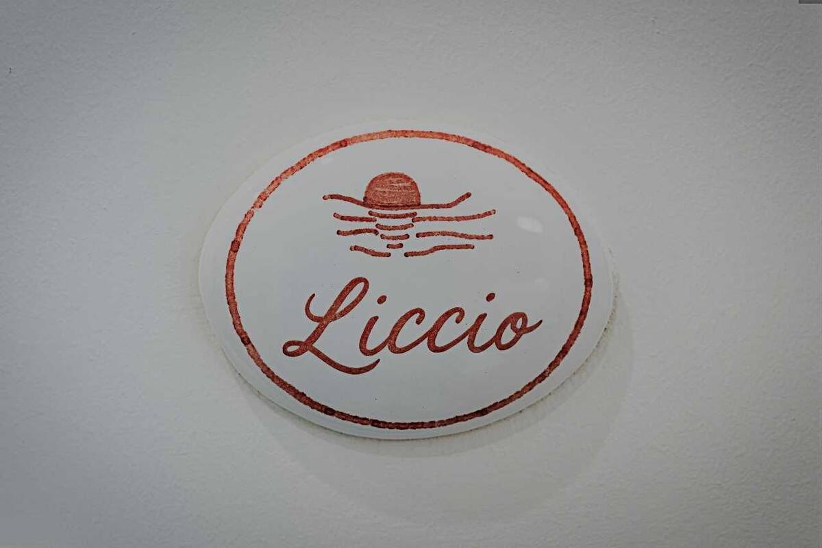 标准双人房, 阳台 (Liccio) | 高档床上用品、加厚床垫、客房内保险箱、办公桌