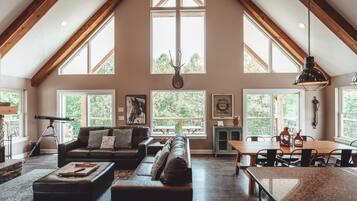 Smart TV, fireplace, table football