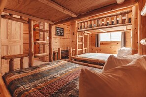 5 Schlafzimmer, Bügeleisen/Bügelbrett, kostenloses WLAN, Bettwäsche