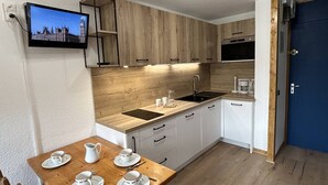 Unclassified image, 3 of 16, button - Divisible studio with balcony, near slopes, pet-friendly (Méribel)