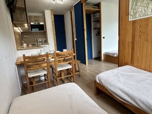 WiFi - Divisible studio with balcony, near slopes, pet-friendly (Méribel)