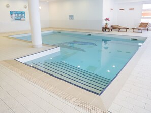 Pool - 4-Room Rental with Balconies for 8 in Puy-Saint-Vincent (Puy-Saint-Vincent)