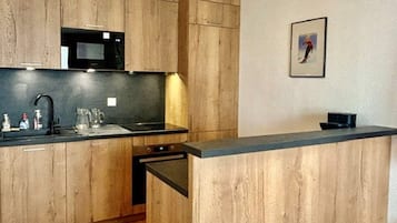 Fridge, microwave, dishwasher