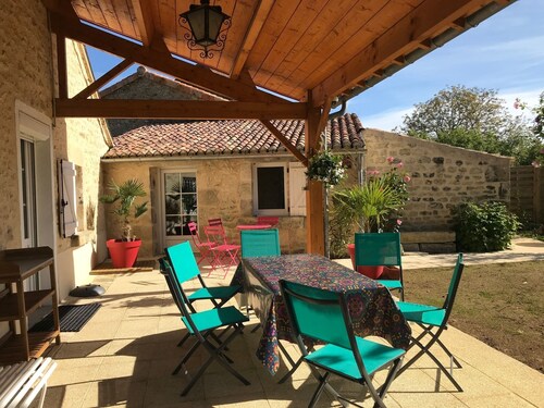 GITE DE CHARME 3 Etoiles, Label Clef Verte, Wifi Fibre, Futuroscope 86800 LAVOUX