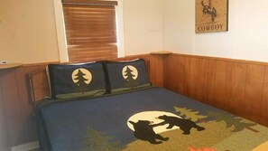 2 室のベッドルーム、アイロン / アイロン台、WiFi、ベッドシーツ