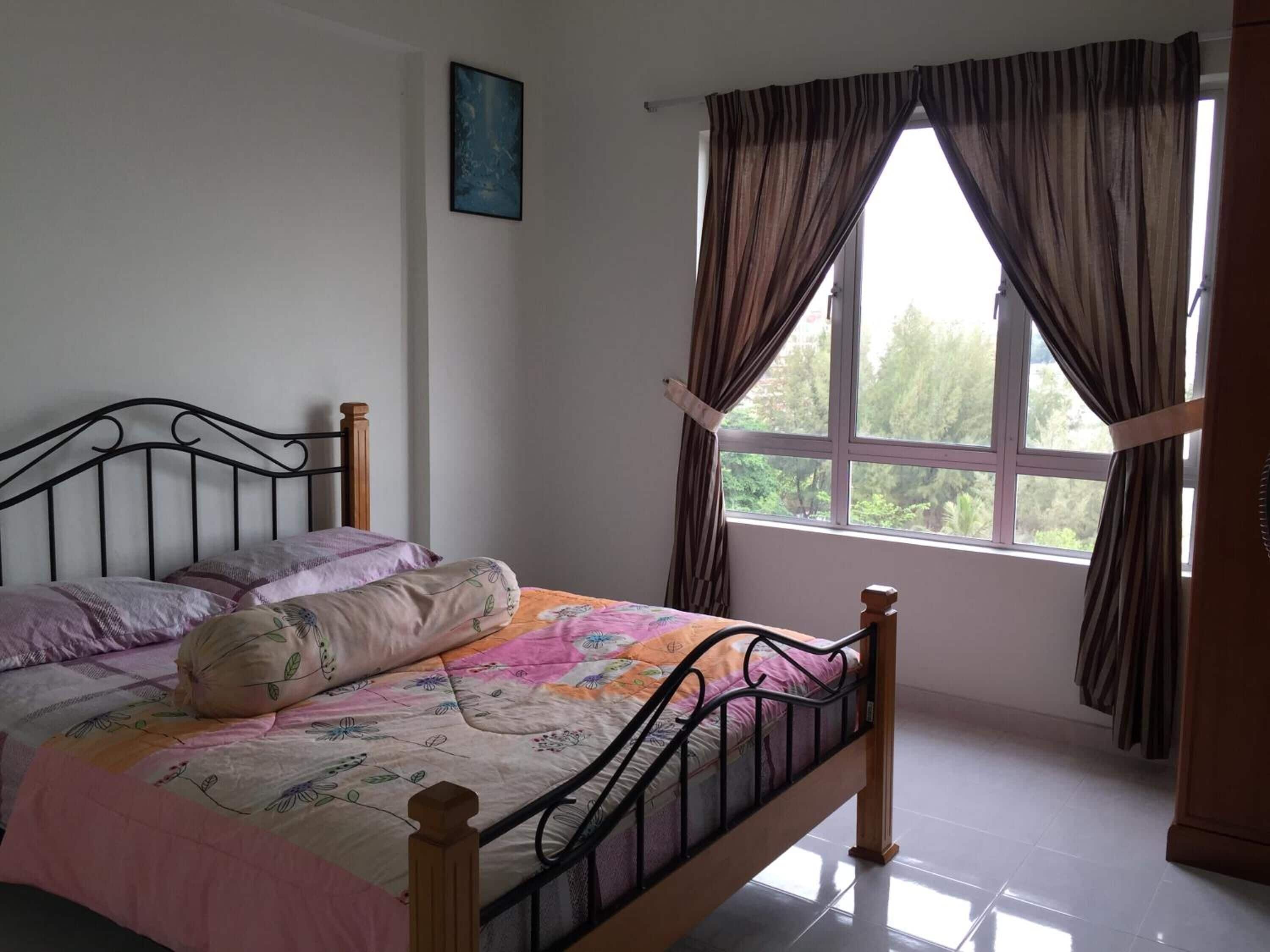 高档床上用品、办公桌、熨斗/熨板、折叠床/加床（额外收费）