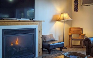 Unclassified image, 4 of 26, button