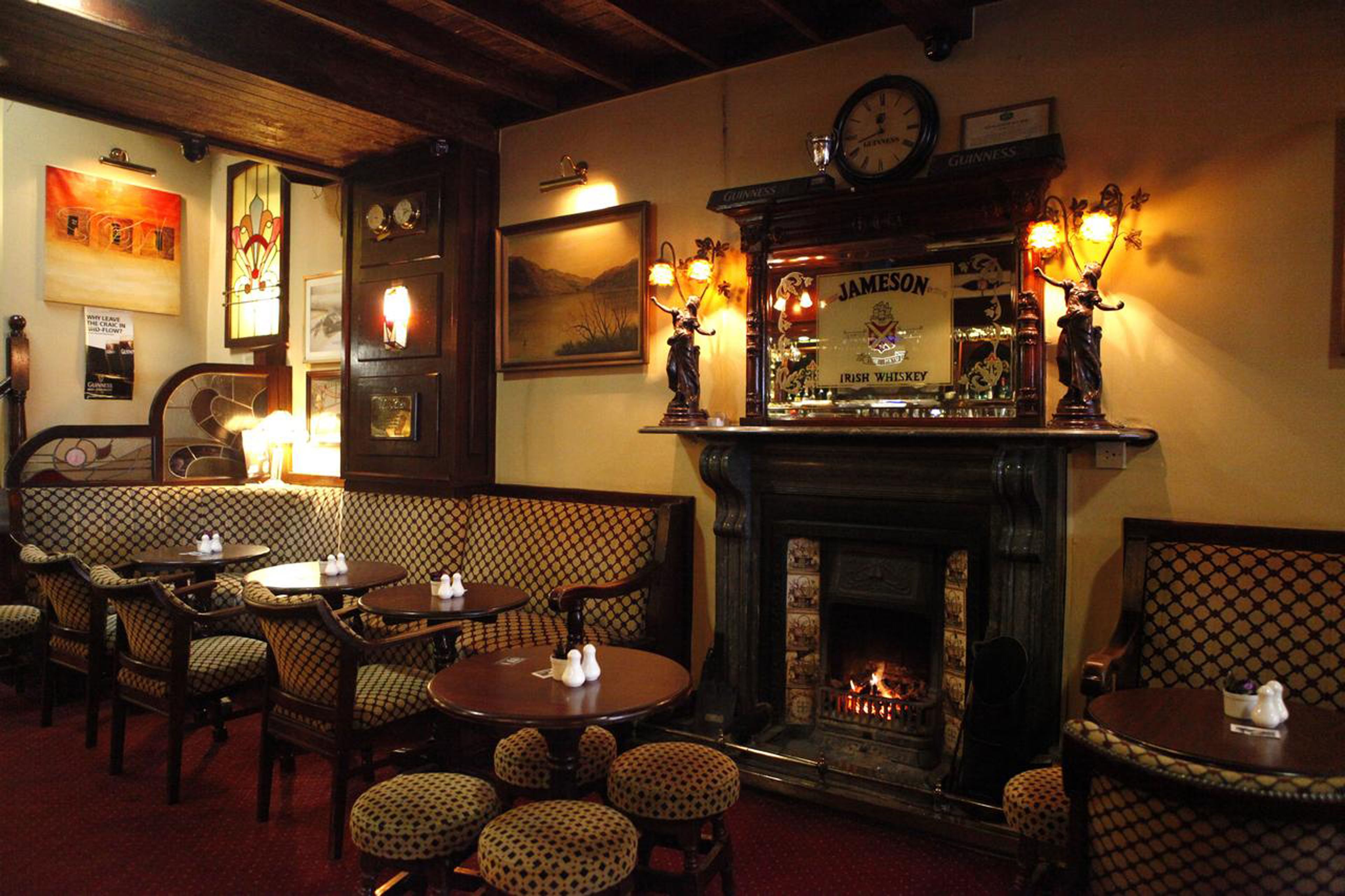 Bar (en la propiedad)