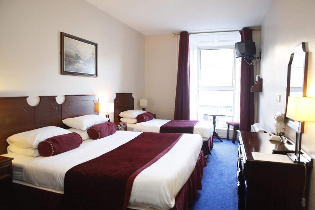 Soundproofing, iron/ironing board, free WiFi, bed sheets