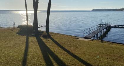 Beautiful lakefront home with private dock AND boat ramp