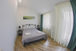 3 bedrooms, WiFi