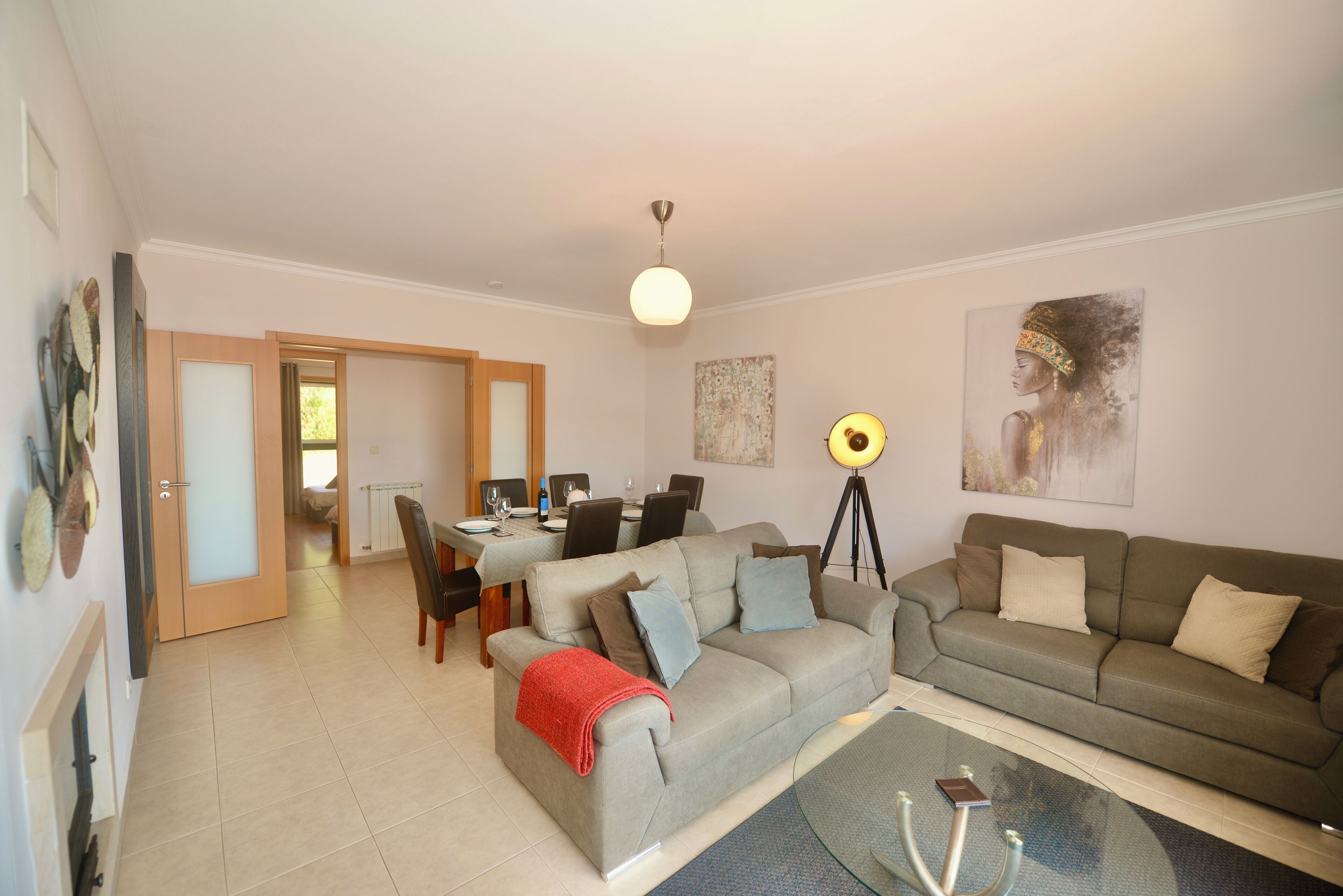 Smart TV, fireplace, DVD player, video library