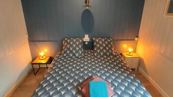 5 Schlafzimmer, Bügeleisen/Bügelbrett, Reisekinderbett, kostenloses WLAN