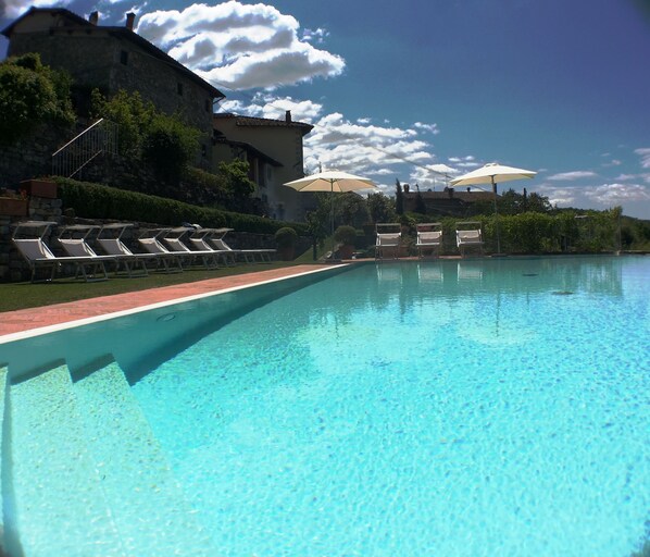 Alberca al aire libre 